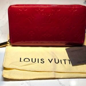 Louis Vuitton Red Vernis Zip Wallet